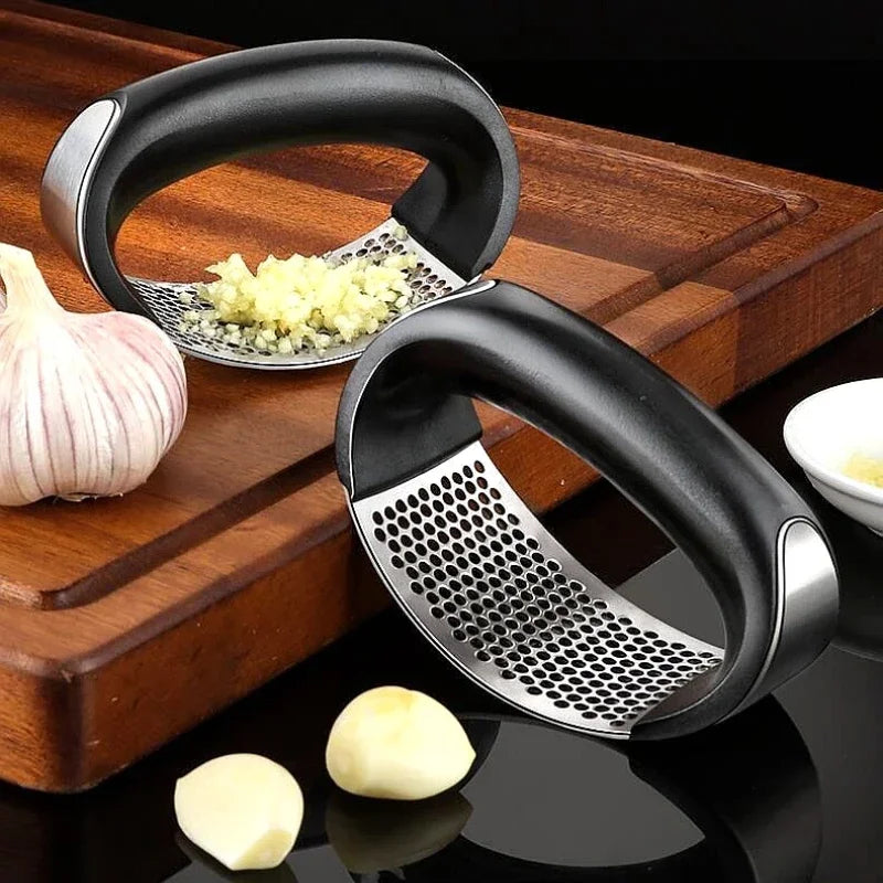 Masher with Ergonomic Round Handle