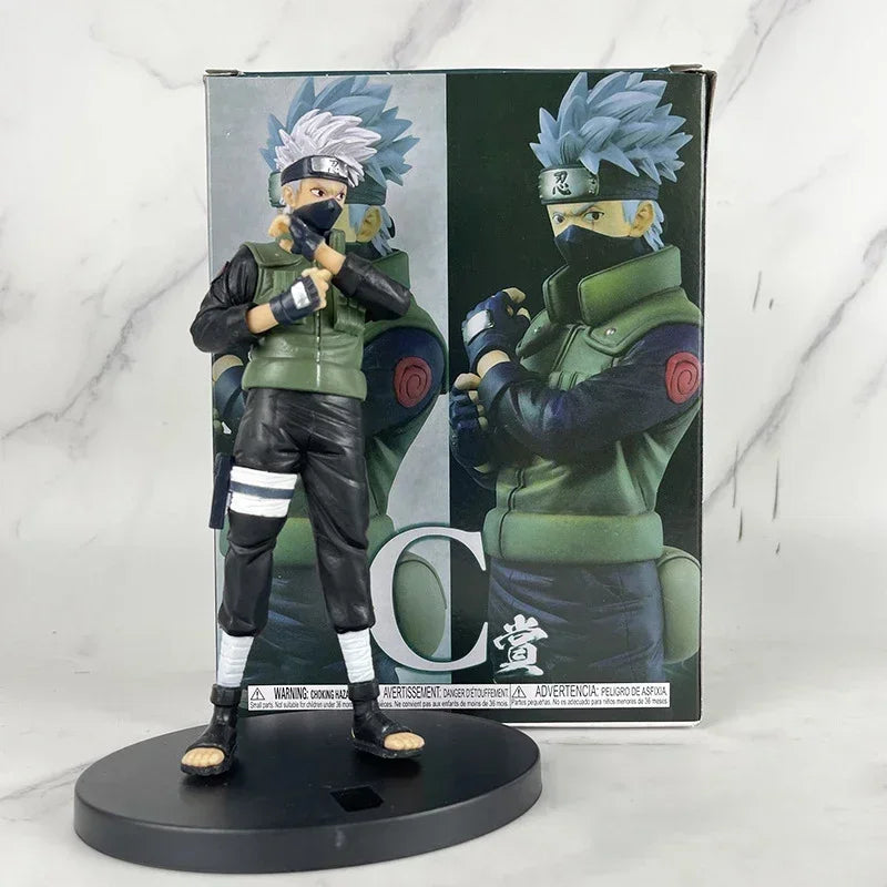 BANDAI Naruto Shippuden  Anime  Uchiha Sasuke Hatake Kakashi Namikaze Minato Action Figure